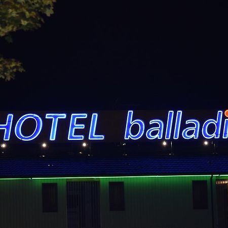Initial By Balladins Vigneux-Sur-Seine Buitenkant foto
